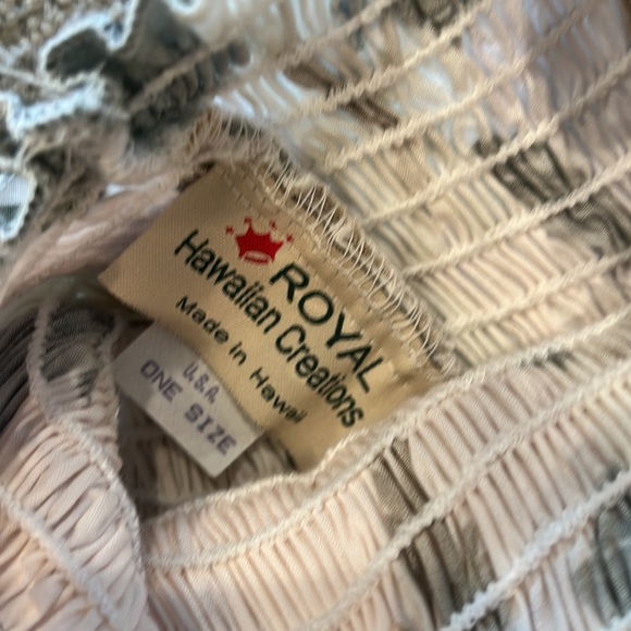 Royal Hawaiian Creations Beige Floral Dress - Picture 4 of 6